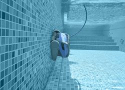 robot-piscine-remonte-seul